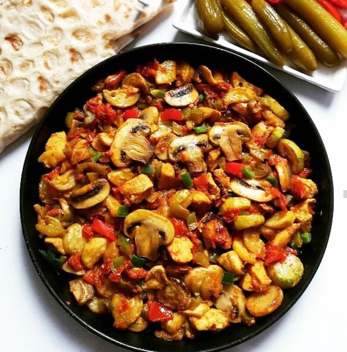 طرز تهیه خوراک سیب زمینی و قارچ