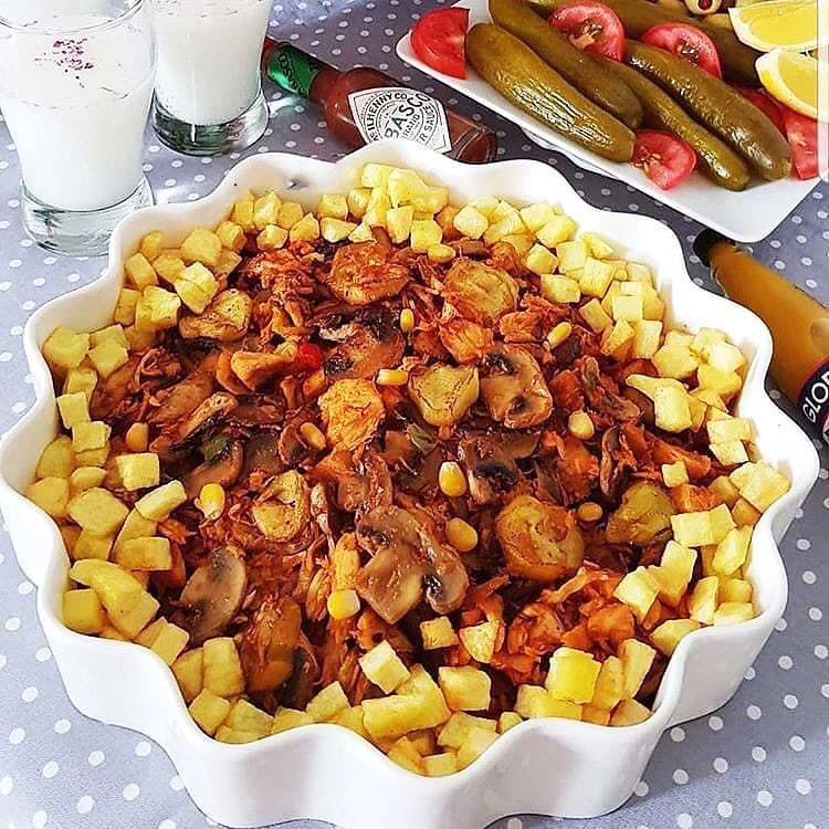 خوراک سیب زمینی و قارچ