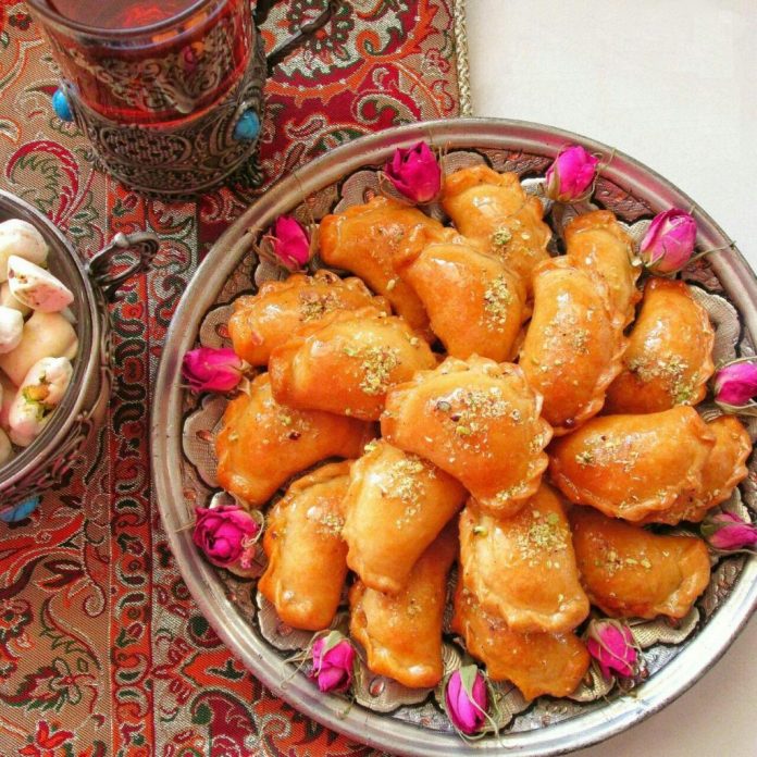 شیرینی قطاب یزدی