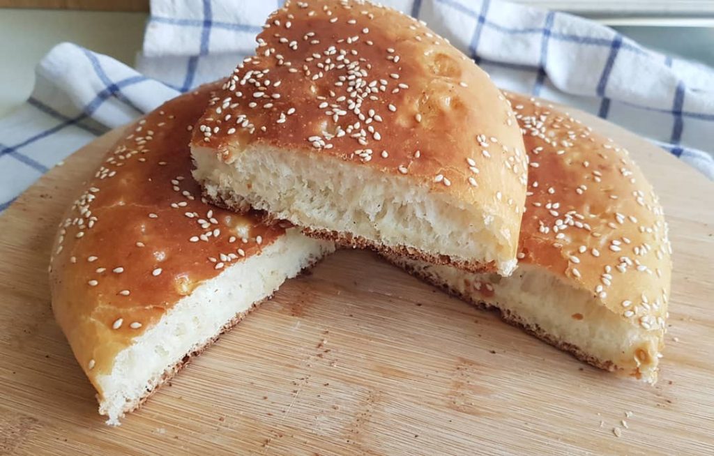 طرز تهیه نان پیده ترکی