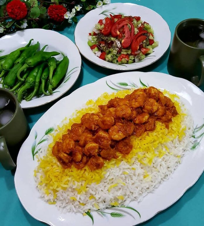 طرز تهیه و دستور پخت دوپیازه میگو بوشهری