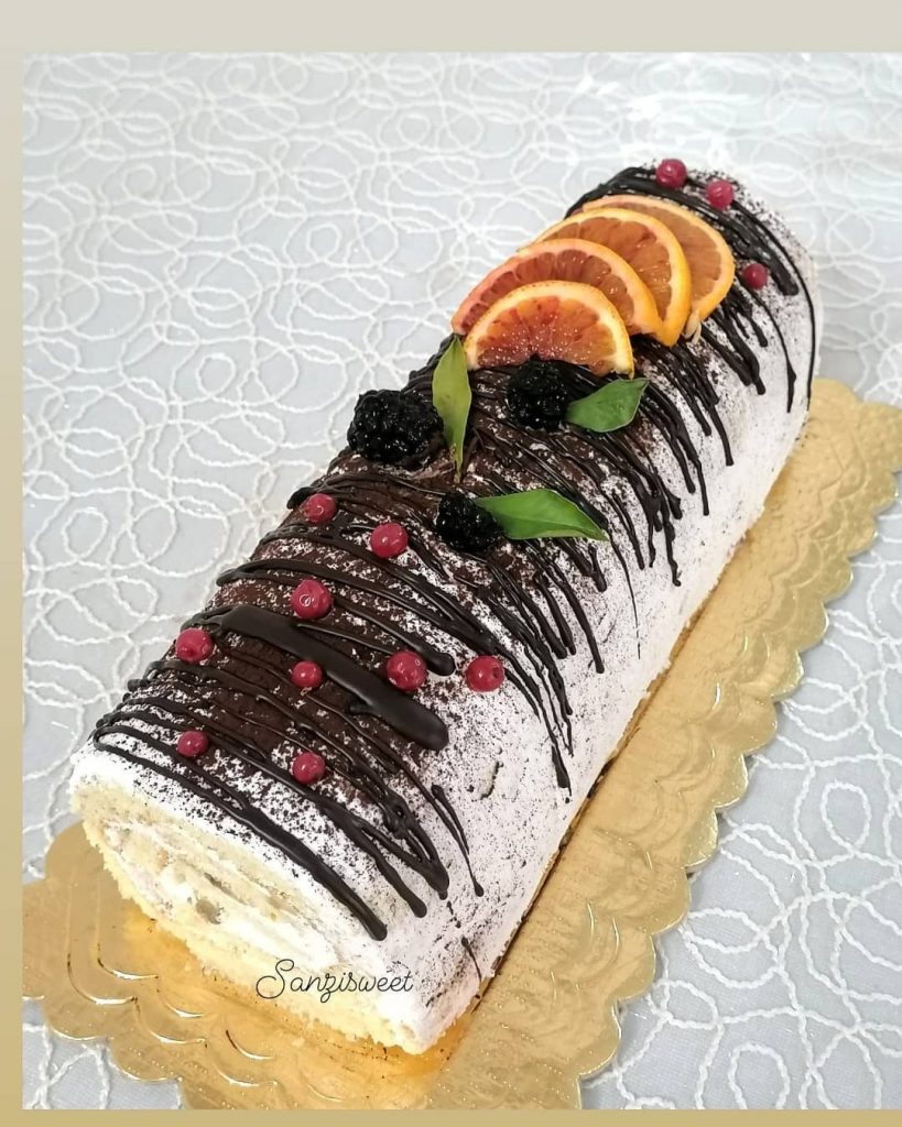 طرز تهیه رولت خامه ای 