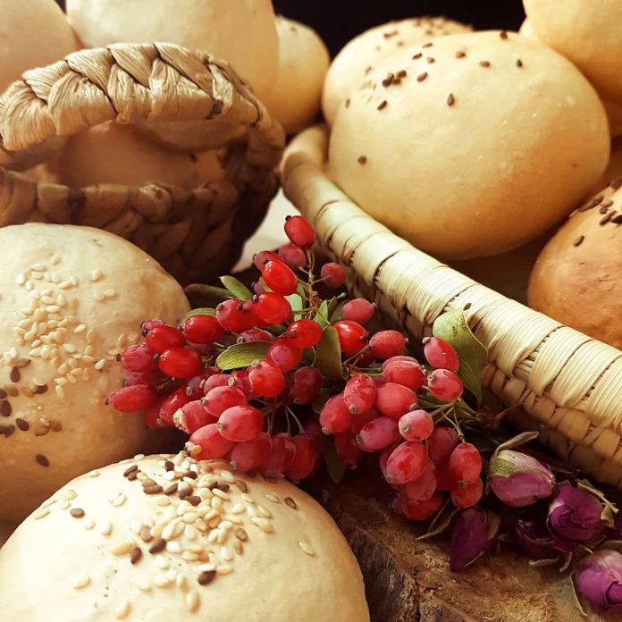 طرز تهیه نان بروتچن