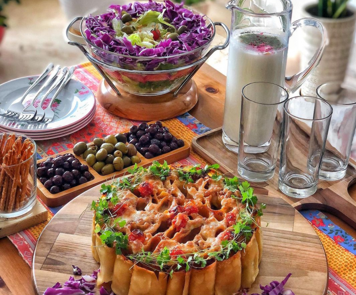 طرز تهیه پاستای لوله ای
