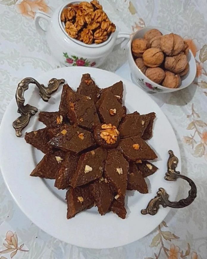 طرز تهیه حلوا گردویی