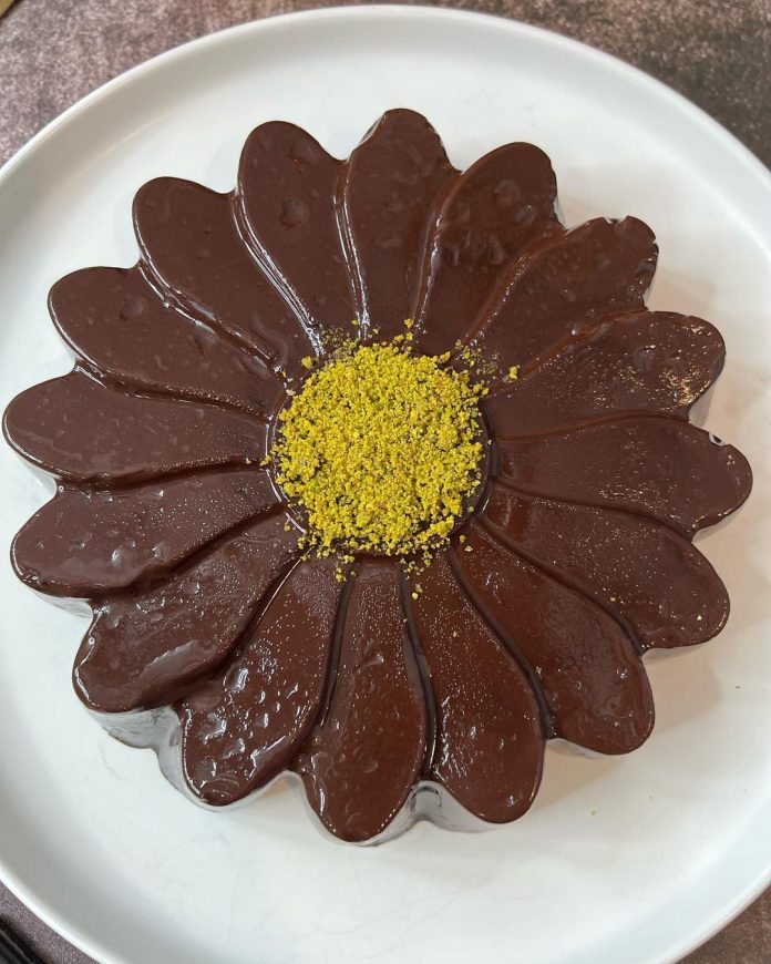طرز تهیه دسر شکلاتی