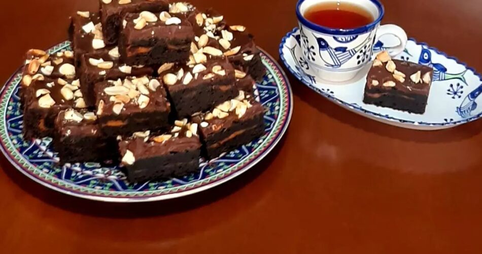 طرز تهیه اسلایس براونی